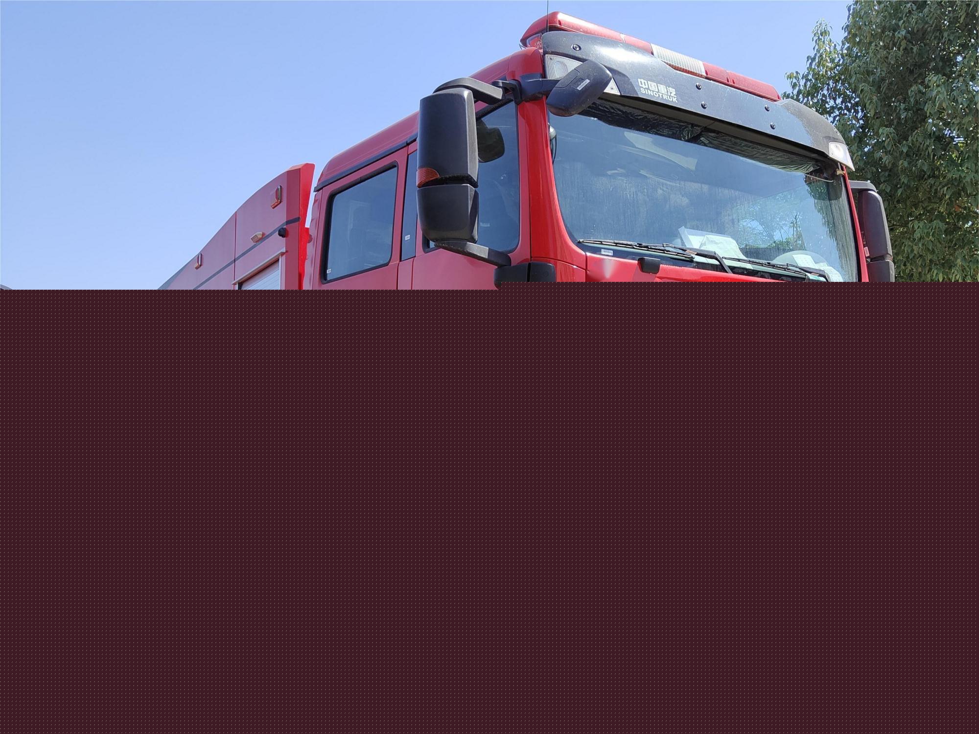 豪沃18噸水罐消防車