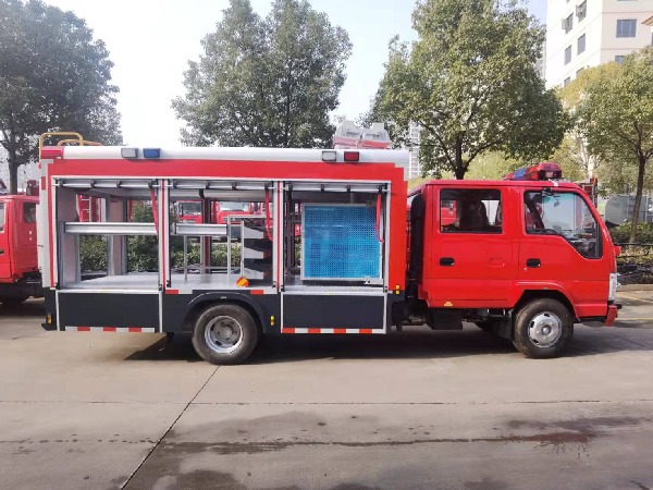 五十鈴器材消防車