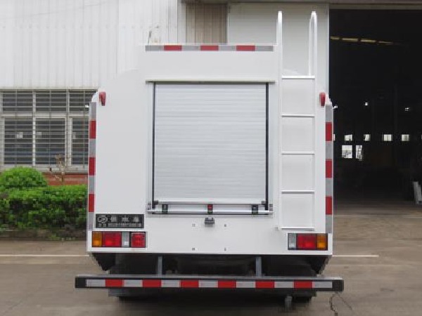 五十鈴5噸森林消防車(chē)